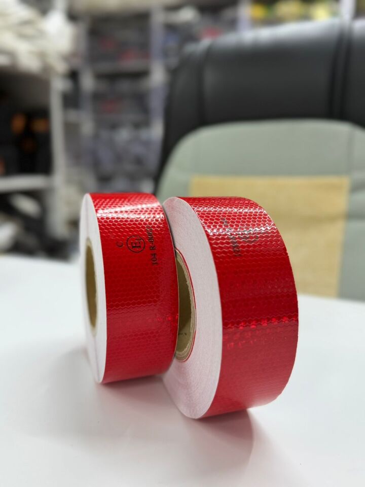 Fosforlu Reflektör Kırmızı Şerit-50m