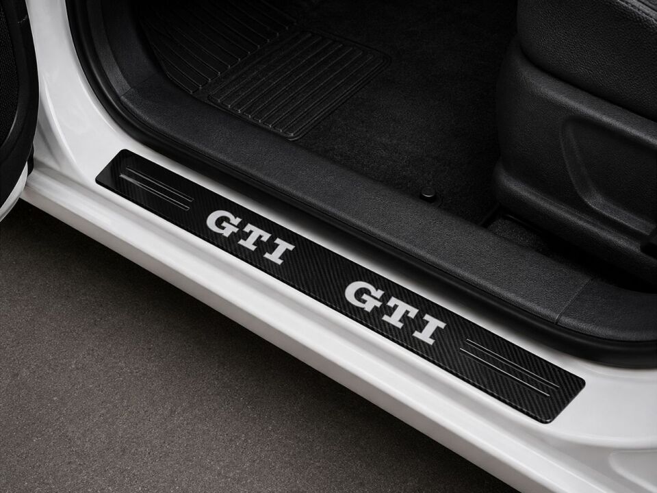 GTİ Logolu Karbon Kapı Eşiği Koruyucu Bant Folyo 4 Set