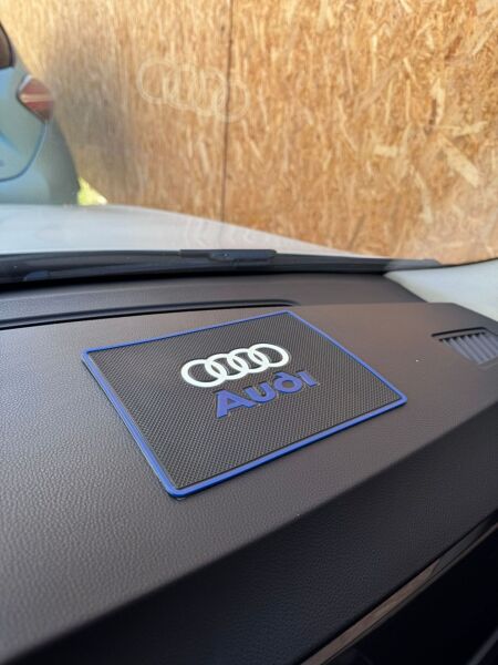 AUDI torpido üstü kaydırmaz ped