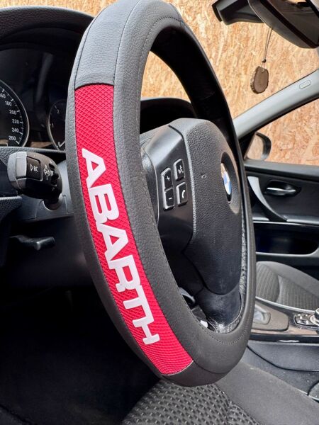 Abarth yazı detaylı direksiyon kılıfı