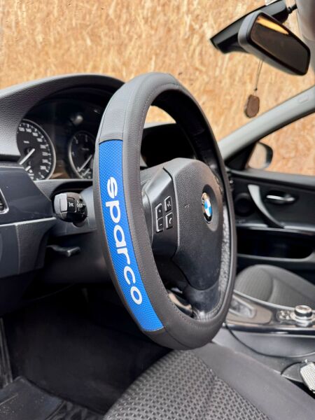 Sparco yazı detaylı direksiyon kılıfı