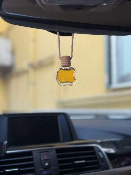 Oto Kokusu Kavun Kokulu Asma İpli Cam Şişe 10 ML